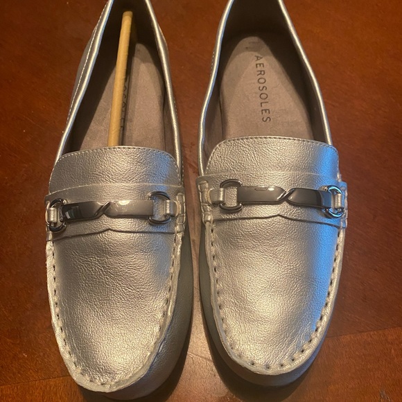 Aerosoles Dunellen Silver Loafer size 9.5 - Picture 1 of 4